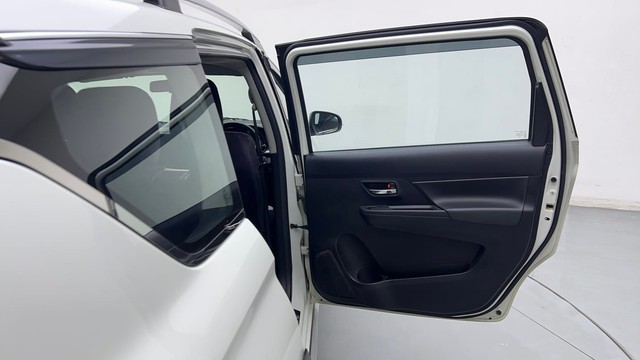 Second-hand 2021 Maruti XL6 Zeta AT for sale in Ghaziabad-31