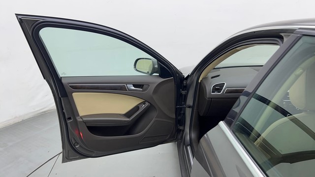 Second-hand 2015 Audi A4 2.0 TDI Premium Plus for sale in Jaipur-26