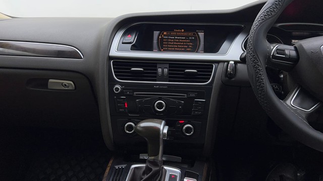 Second-hand 2015 Audi A4 2.0 TDI Premium Plus for sale in Jaipur-24