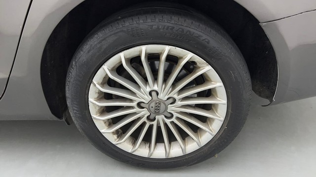 Second-hand 2015 Audi A4 2.0 TDI Premium Plus for sale in Jaipur-19