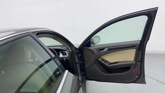Second-hand 2015 Audi A4 2.0 TDI Premium Plus for sale in Jaipur-16