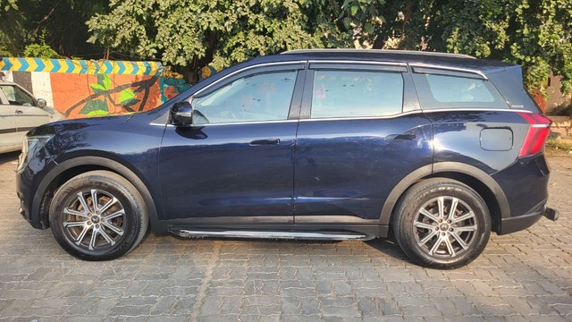 Second-hand 2023 Mahindra XUV700 AX7L 7Str AT for sale in Jaipur-2