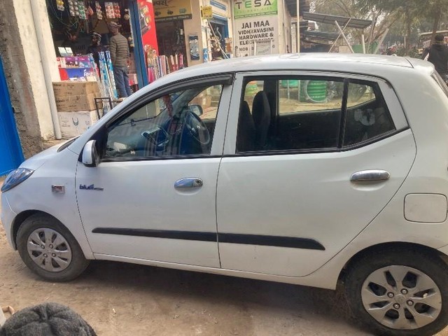 Second-hand 2012 Hyundai i10 Magna 1.1L for sale in Jaunpur-5