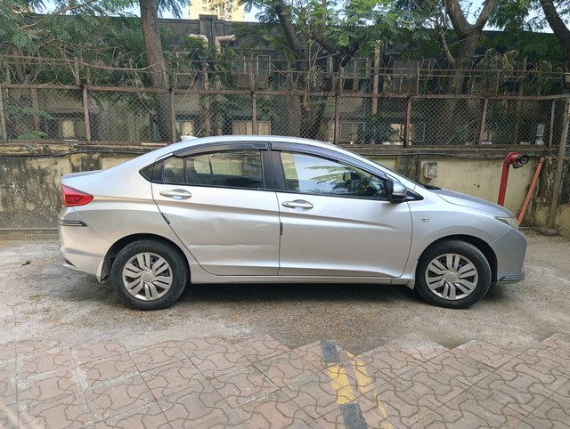 Second-hand 2016 Honda City i VTEC CVT SV for sale in Mumbai-1