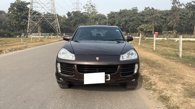 Second-hand 2009 Porsche Cayenne S for sale in Chandigarh-2