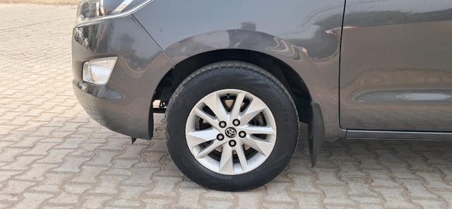 Second-hand 2018 Toyota Innova Crysta 2.4 VX MT BSIV for sale in New Delhi-14