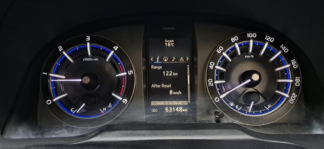 Second-hand 2018 Toyota Innova Crysta 2.4 VX MT BSIV for sale in New Delhi-12