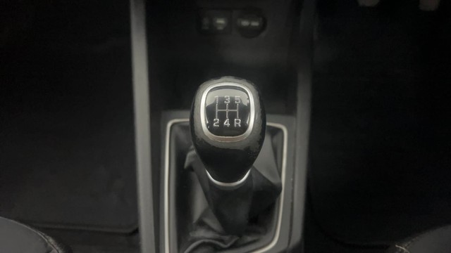 Second-hand 2015 Hyundai i20 Asta 1.2 for sale in Chandigarh-12