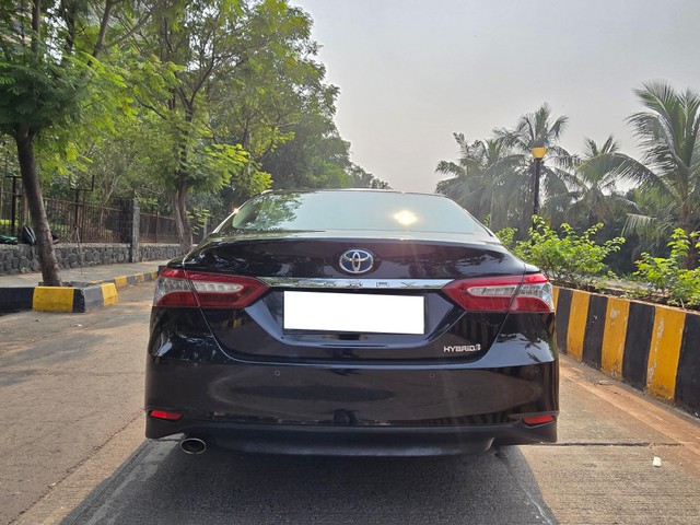 Second-hand 2019 Toyota Camry Hybrid 2.5 for sale in Mumbai-2