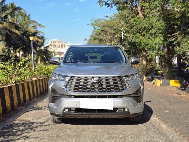 Second-hand 2024 Toyota Innova Hycross ZX(O) Hybrid for sale in Mumbai-5
