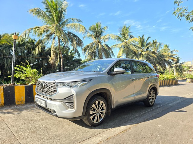 Second-hand 2024 Toyota Innova Hycross ZX(O) Hybrid for sale in Mumbai-6