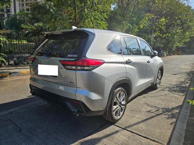 Second-hand 2024 Toyota Innova Hycross ZX(O) Hybrid for sale in Mumbai-8
