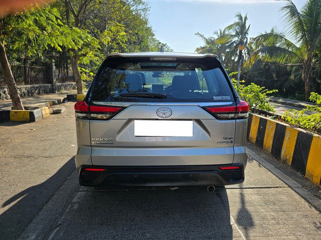 Second-hand 2024 Toyota Innova Hycross ZX(O) Hybrid for sale in Mumbai-2