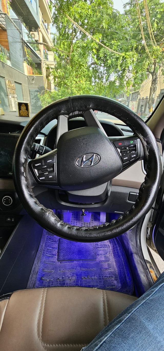 Second-hand 2018 Hyundai Creta 1.4 E Plus CRDi for sale in New Delhi-3