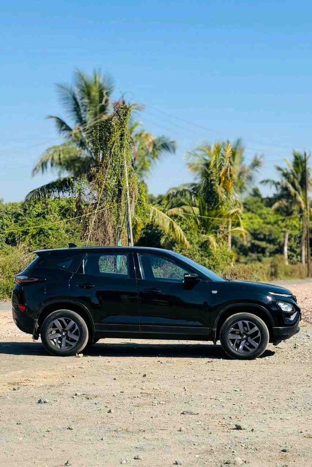 Second-hand 2022 Tata Harrier XZA Plus AT BSVI for sale in Surat-3