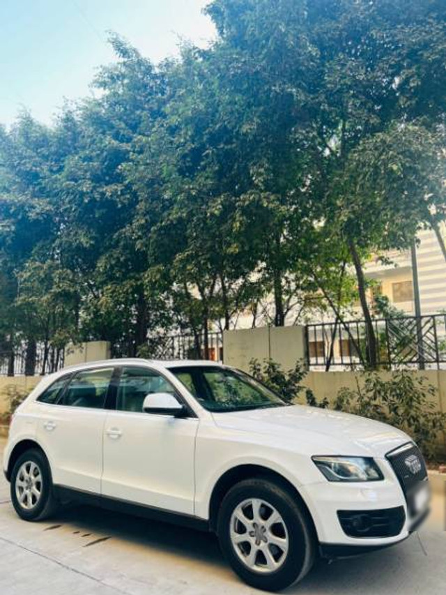 Second-hand 2012 Audi Q5 2.0 TDI for sale in Meerut-6