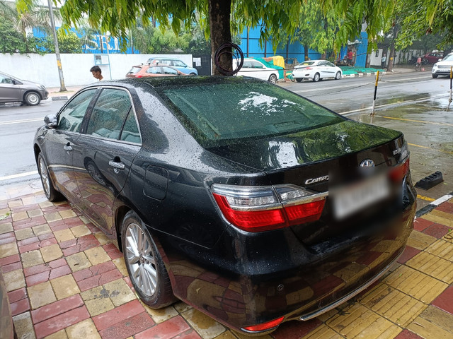 Second-hand 2018 Toyota Camry 2.5 Hybrid for sale in New Delhi-5