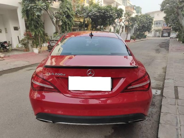 Second-hand 2019 Mercedes-Benz C-Class Prime C 200 for sale in Greater Noida-2