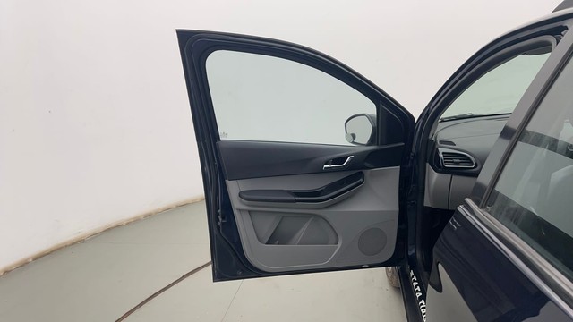 Second-hand 2021 Tata Tiago XZA AMT for sale in Kolkata-31