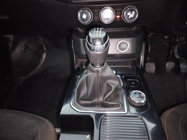 Second-hand 2021 Renault Kiger RXZ Turbo for sale in Coimbatore-12