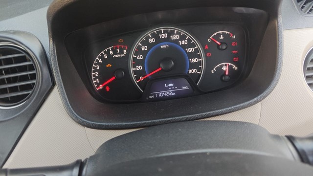 Second-hand 2015 Hyundai Grand i10 Magna for sale in Ahmedabad-3