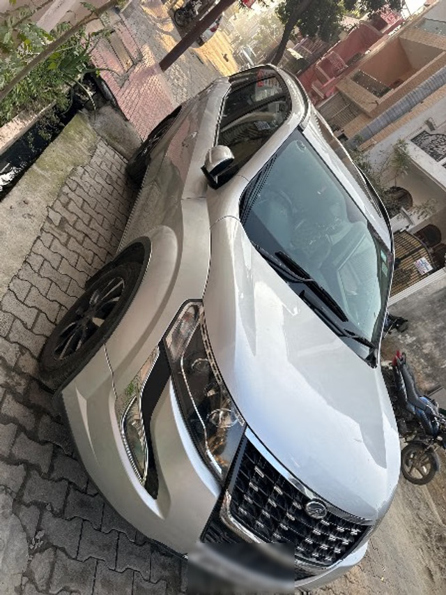 Second-hand 2018 Mahindra XUV500 W11 FWD Diesel for sale in Moradabad-4