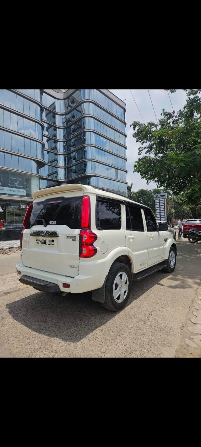 Second-hand 2020 Mahindra Scorpio S7 for sale in Indore-7
