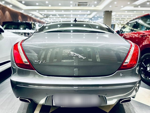 Second-hand 2016 Jaguar XJ 3.0L Portfolio for sale in New Delhi-18