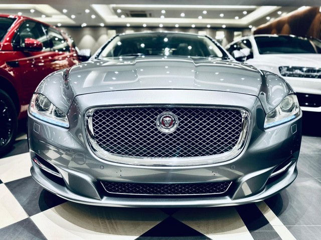 Second-hand 2016 Jaguar XJ 3.0L Portfolio for sale in New Delhi-5