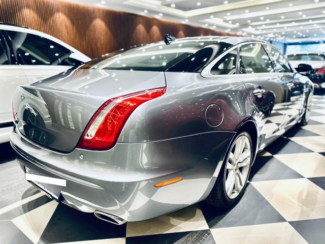 Second-hand 2016 Jaguar XJ 3.0L Portfolio for sale in New Delhi-16