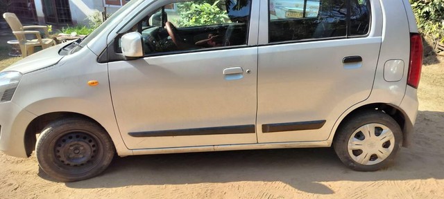 Second-hand 2016 Maruti Wagon R VXI BS IV for sale in Guwahati-5