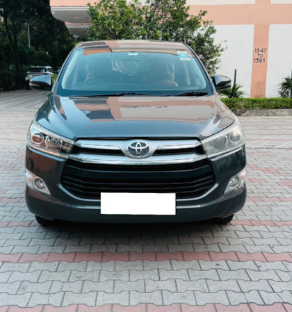Second-hand 2018 Toyota Innova Crysta 2.4 VX MT 8S BSIV for sale in Zirakpur