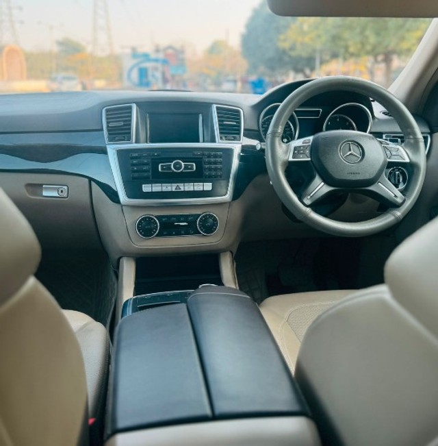 Second-hand 2014 Mercedes-Benz M-Class ML 250 CDI for sale in Zirakpur-2