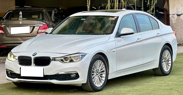Second-hand 2016 BMW 3 Series 320d for sale in Mumbai-2