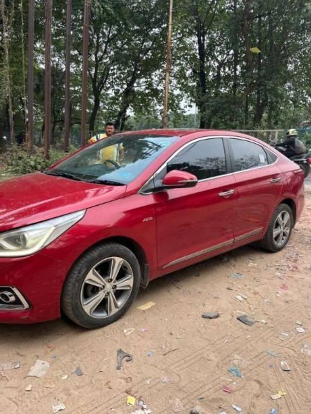 Second-hand 2019 Hyundai Verna VTVT 1.6 AT SX Option for sale in North 24 Parganas-13