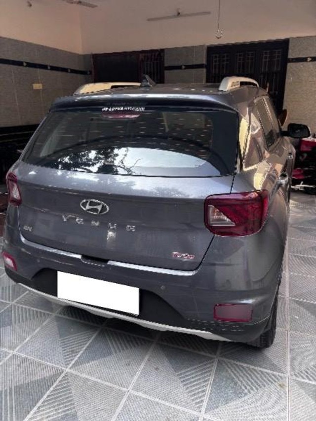 Second-hand 2019 Hyundai Venue SX Plus Turbo DCT BSIV for sale in Coimbatore-4
