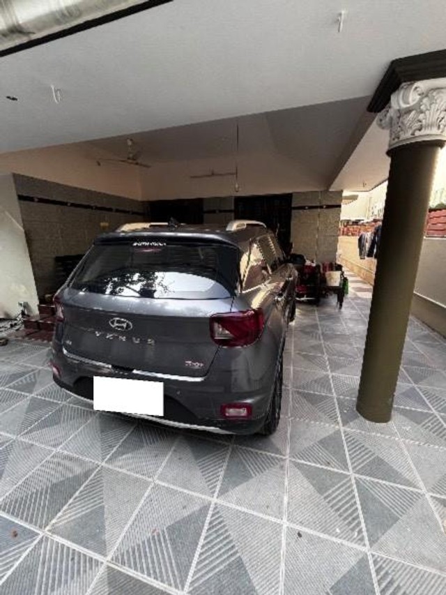 Second-hand 2019 Hyundai Venue SX Plus Turbo DCT BSIV for sale in Coimbatore-5