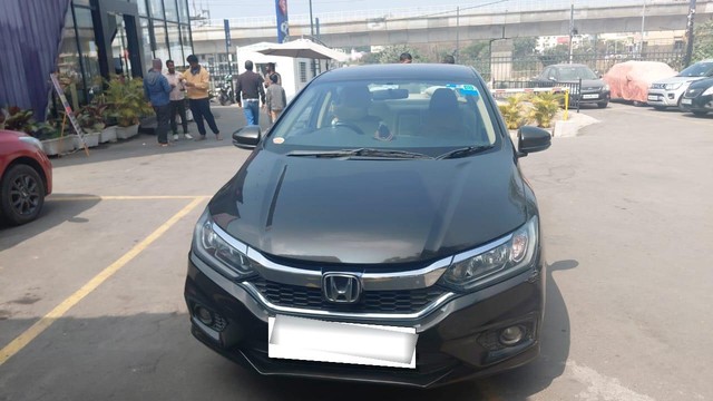 Second-hand 2022 Honda City V MT for sale in Kengeri-1