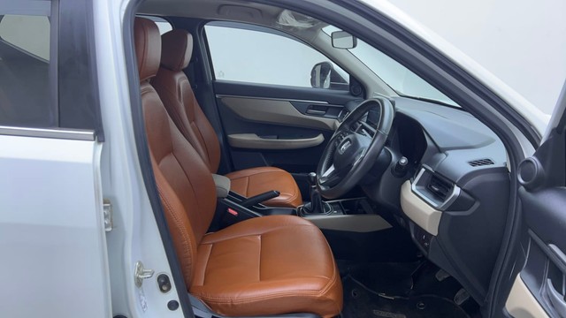 Second-hand 2023 Honda Elevate VX Non RF for sale in Hyderabad-15