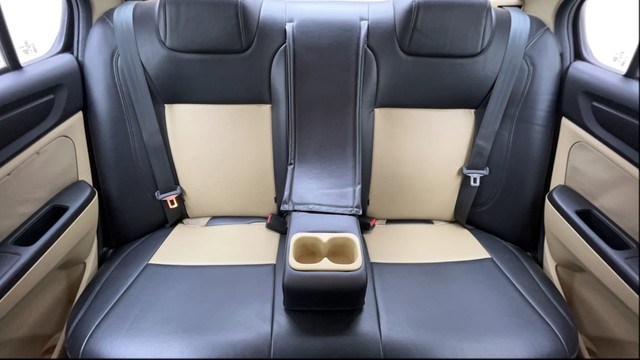 Second-hand 2018 Honda Amaze V CVT Diesel for sale in Hyderabad-35