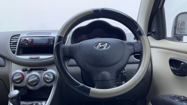 Second-hand 2016 Hyundai i10 Magna 1.1 for sale in Hyderabad-32