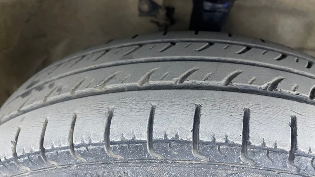 Second-hand 2013 Maruti Wagon R LXI CNG for sale in Hyderabad-24