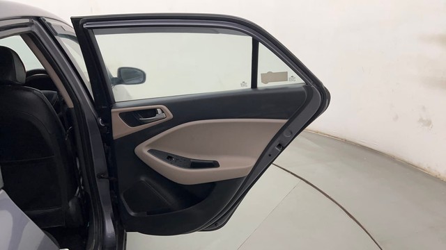 Second-hand 2018 Hyundai i20 1.2 Asta for sale in Thane-23