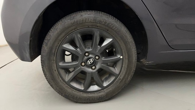 Second-hand 2018 Hyundai i20 1.2 Asta for sale in Thane-18