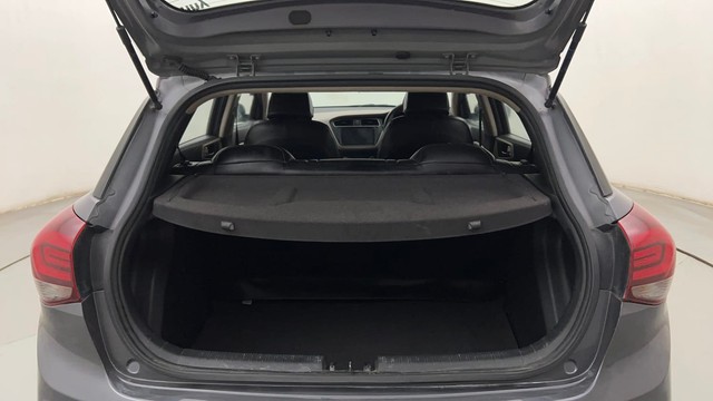 Second-hand 2018 Hyundai i20 1.2 Asta for sale in Thane-9