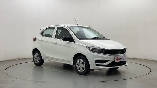 Second-hand 2022 Tata Tiago XT CNG for sale in Mumbai-1