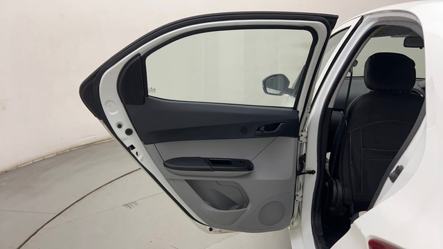 Second-hand 2022 Tata Tiago XT CNG for sale in Mumbai-29