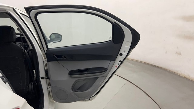 Second-hand 2022 Tata Tiago XT CNG for sale in Mumbai-24
