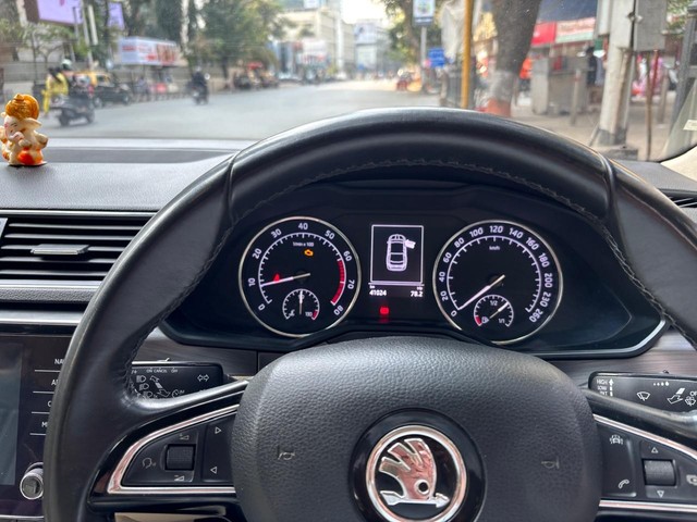 Second-hand 2017 Skoda Superb Style 1.8 TSI MT for sale in Mumbai-4