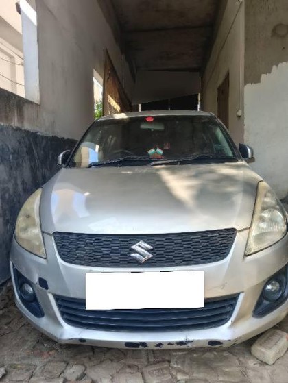 Second-hand 2012 Maruti Suzuki Swift VXI for sale in Golaghat